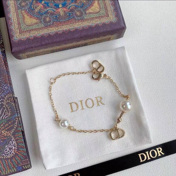 Dior CD Logo Pearl Bracelet - Picture 7 of 8